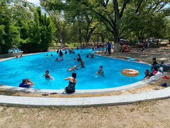 Balneario El Molino cobra $100 la entrada. | Especial