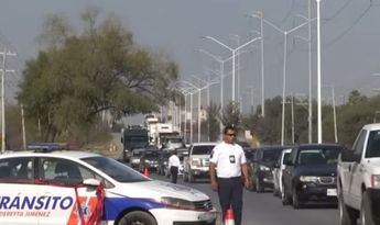 La vialidad se vio afectada debido al percance vial. | Cortesía