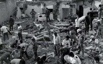 Civiles y elementos de distintas dependencias tras las explosiones / El Colegio de Jalisco