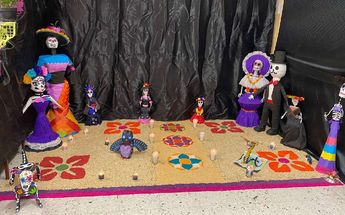 Altar de Xavier López "Chabelo" en secundaria de Monterrey | Pamela Villanueva