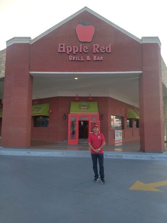 Apple Red está a punto de abrir en Saltillo.
