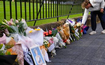 Muestras de cariño a la Reina Isabel II / ASSOCIATED PRESS