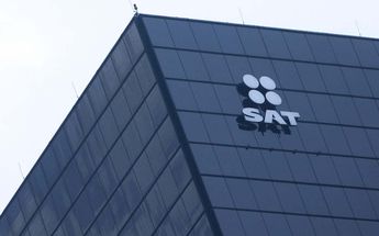 El SAT tiene procedimientos establecidos sobre el incumplimiento de responsabilidades fiscales. | Reuters