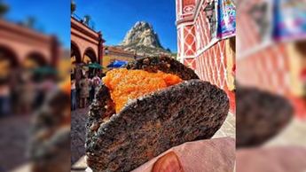 Las famosas gorditas de maíz martajado y rellenas de diferentes guisos son imperdibles durante tu visita a Peña de Bernal. Foto: Especial