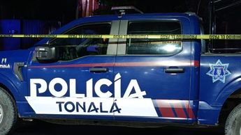 Patrulla de la Policía Municipal de Tonalá en el lugar donde fue encontrado el cuerpo del hombre | Javier León