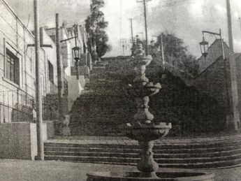 Las escalinatas del Barrio de Santa Anita mejoraron con el pasar de los años.