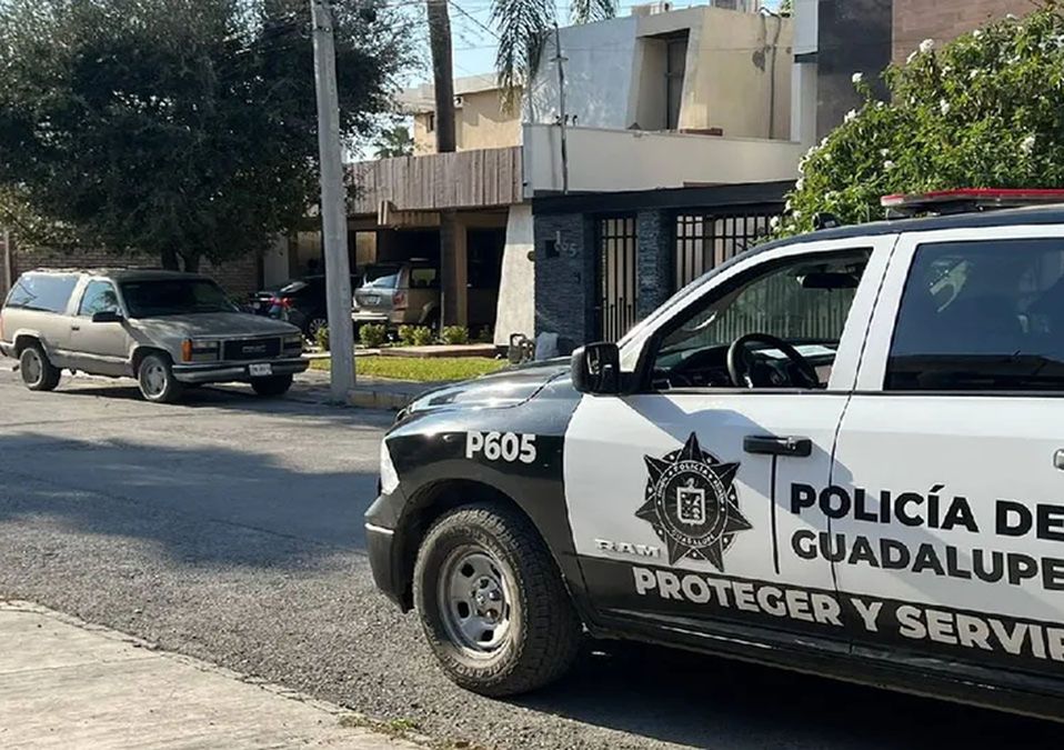 Hombre defiende a su mamá de asalto disparando contra delincuentes en Guadalupe