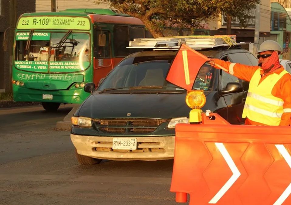 Reclaman alcaldes metropolitanos a Estado por proyecto de Línea 6 del Metrorrey
