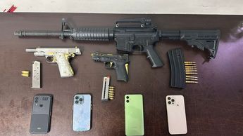 Armamento asegurado a los detenidos tras ataque al sur de Monterrey. | Cortesía