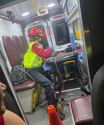 Uno de los lesionados fue trasladado en estado crítico, luego de que la discusión entre conductores derivara en una agresión física.