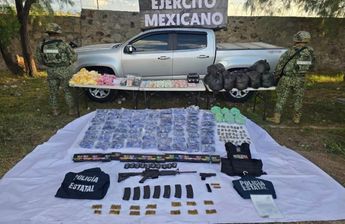 Las fuerzas federales incautaron 14,800 dosis de metanfetamina, 3,098 dosis de cocaína, 2,510 dosis de marihuana y 474 cigarrillos de la misma hierba.