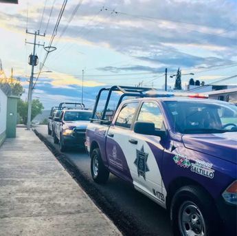 El Agrupamiento Violeta acudió a la calle Museo de las Aves tras recibir el reporte de la mujer. | Gobierno Municipal Saltillo
