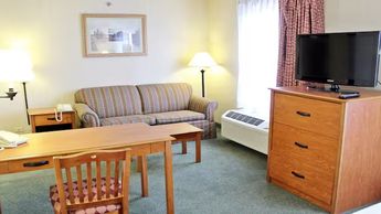 El Hampton Inn cuenta con precios que varían de acuerdo a cada habitación.