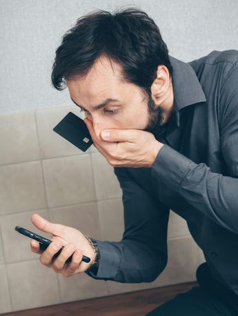 Las ofertas difundidas en internet deben verificarse antes de realizar cualquier depósito o proporcionar datos personales. \ Pexels