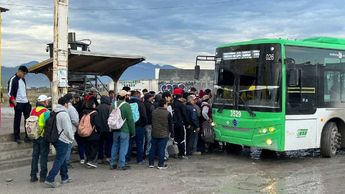 Los habitantes de El Carmen reportaron retrasos de los camiones urbanos. | Pedro Delgado