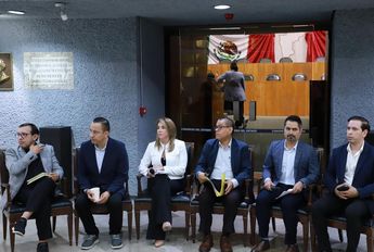 Periodistas de Monterey y diputados