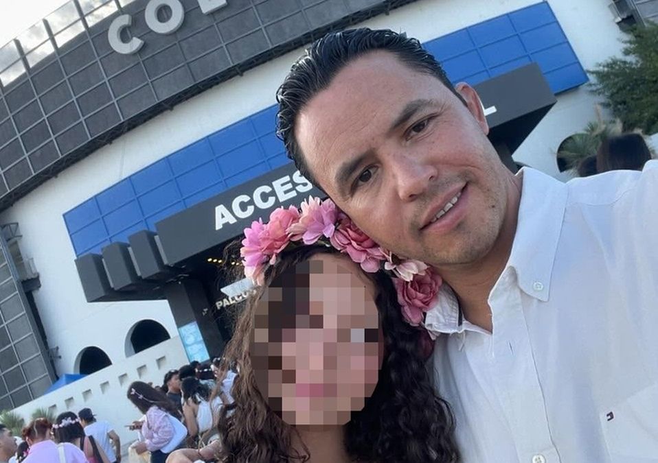 La madre informó al padre que llevaría a la niña a la sierra por 3-4 días. Sin embargo, el lunes siguiente le comunicó que la menor estaba grave e int