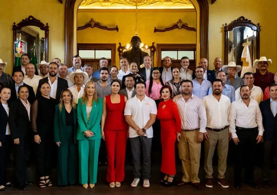 La reunión de los alcaldes con Samuel García se llevó a cabo en el Palacio de Gobierno de Nuevo León. | Especial