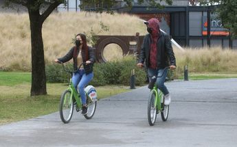 Visitantes en Parque Fundidora en Monterrey. / Leonel Rocha