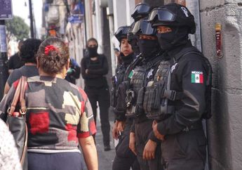 Operativo contra ambulantes en Puebla | Melanie Torres