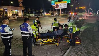 El percance fue reportado al sistema 911 poco antes de la una de la madrugada del domingo en los carriles laterales