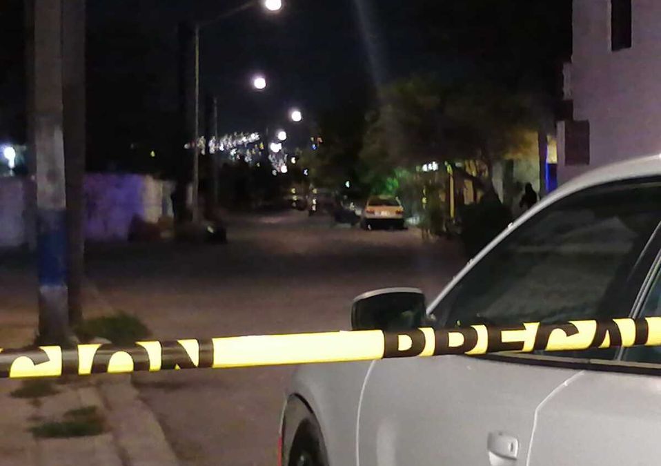 Hombre es asesinado a tiros mientras se trasladaba en su motocicleta en Santa Catarina. / Miranda Arias