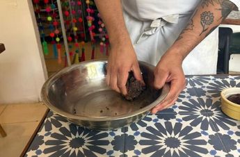Aunque no es un proceso complicado, hay que tener a la mano cada ingrediente.| Ángel Mercado