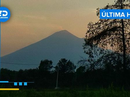 El semáforo de alerta volcánica del Popocatépetl está en Amarillo Fase 2 HOY 2 de abril 2025 / Andrés Lobato