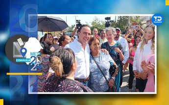 Manolo Jiménez, gobernador de Coahuila, acude a emitir su voto. | Daniel Santiago