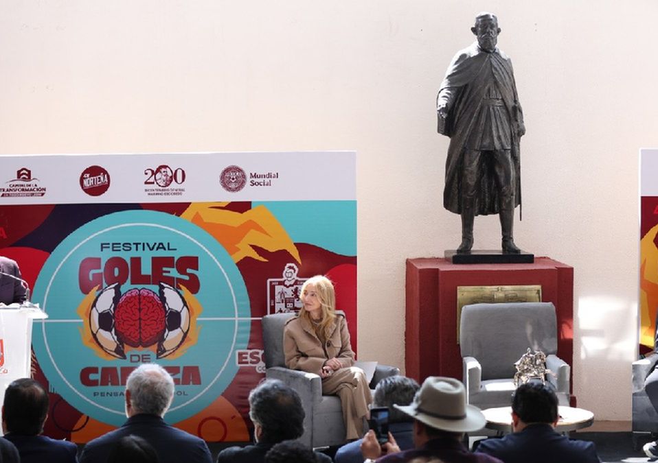 Andrés Mijes, alcalde de Escobedo, lidera el 'Festival Goles de Cabeza' / Jorge López