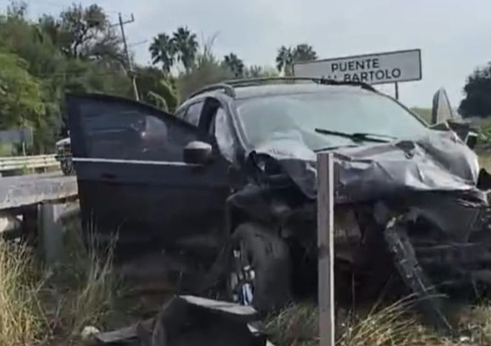 El accidente dejó a muertos y lesionados sobre la carretera Allende-Cadereyta.| Especial
