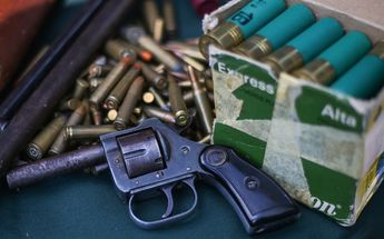 De 2015 a marzo de 2023, la Sedena aseguró 29 mil 478 armas largas. | Araceli López