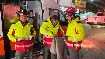 Elementos de Protección Civil de Monterrey durante el Operativo Carrusel. | Ángel Mercado