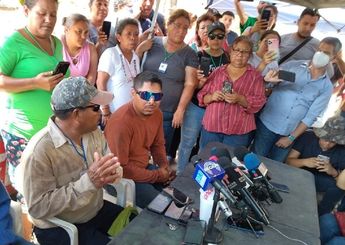 Familiares de mineros en Coahuila inconformes por falta de información