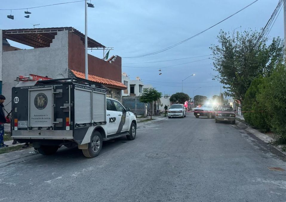 Hombre muere acuchillado en colonia Laderas de San Miguel / Marcela Cuevas