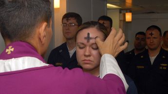 Con la imposición de ceniza inicia el periodo de preparación rumbo a la Semana Santa en Guadalajara | Foto: Especial