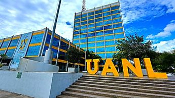 Se pidió a los padres de familia y estudiantes mantenerse atentos a las redes sociales de la UANL. | Especial