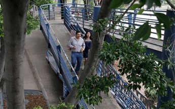 Puente del bulevar 5 de Mayo en Plaza Dorada | Agencia Enfoque