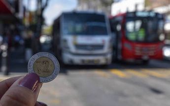 La beca para transporte tiene el objetivo de garantizar el acceso y continuidad en la educación de los jóvenes de la capital | Cuartoscuro