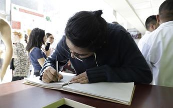 Becas de nivel medio superior se entregarán de forma electrónica: AMLO