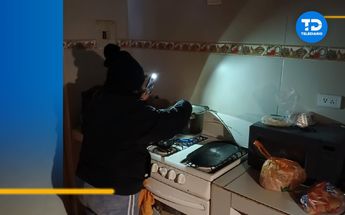 Vecinos de Escobedo no cuentan con energía eléctrica | Israel Santacruz