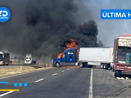 Reportan narcobloqueos en carreteras de Guanajuato. Foto: Redes sociales.
