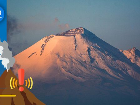 Vista aérea del volcán Popocatépetl / Es Imagen
