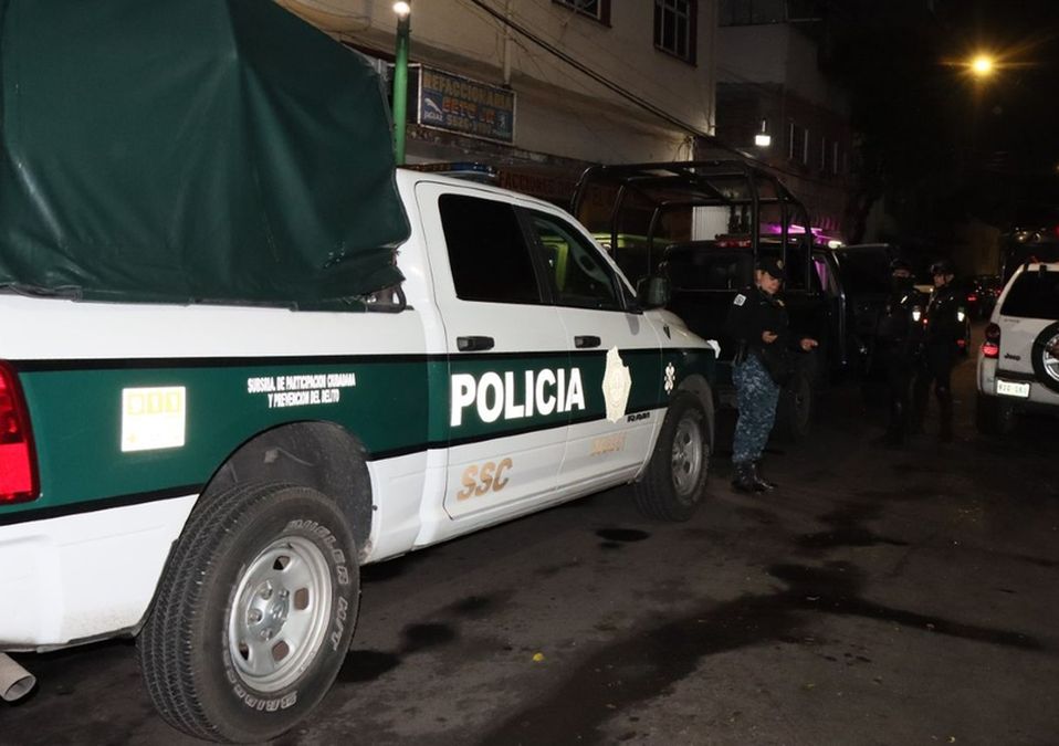 Aseguran autopartes robadas en Tepito / Luis Manuel Acevedo