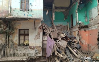 Colapsa techo de un inmueble en CdMx / César Velázquez