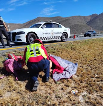 Paramédicos de Bomberos acudieron al sitio, pero confirmaron que el peatón ya había fallecido.