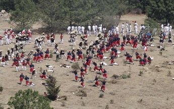 Los participantes se caracterizan como soldados del ejército francés y campesinos que ayudaron a luchar la batalla del 5 de mayo / Agencia Enfoque