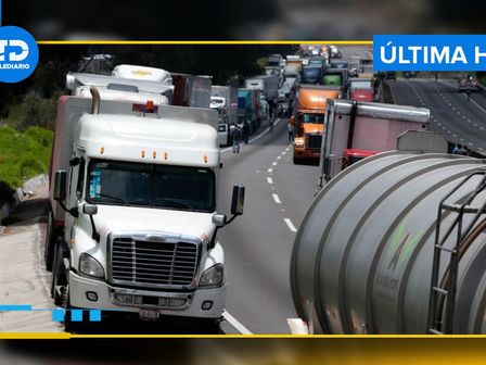 Los bloqueos por manifestaciones o choques en la autopista México-Puebla pueden ocasionar que el transito se detenga por horas / Cuartoscuro