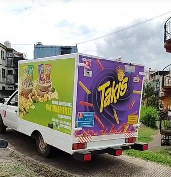 El trabajador agredido tuvo que refugiarse en el camión de Barcel que conducía / Especial