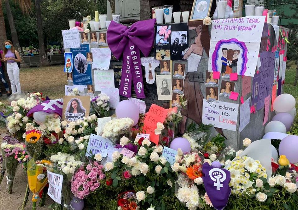 Rinden homenaje a Debanhi Escobar en la Facultad de Derecho y Criminología. / Pedro Delgado
